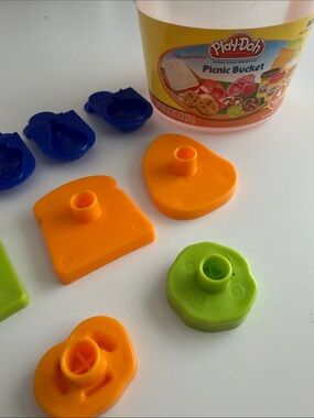 Play-Doh Cutters - Picnic Bucket - Fruit - Sandwich - Deli - Cooking - Chef